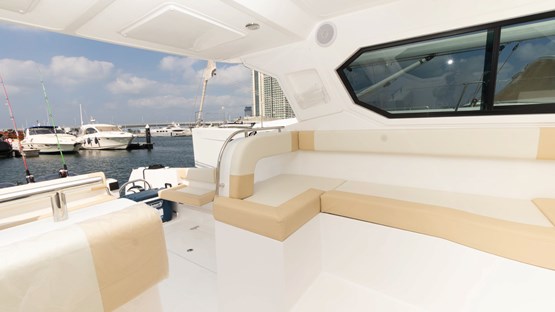 Storm Sliver Craft 36ft | AED595/Hour
